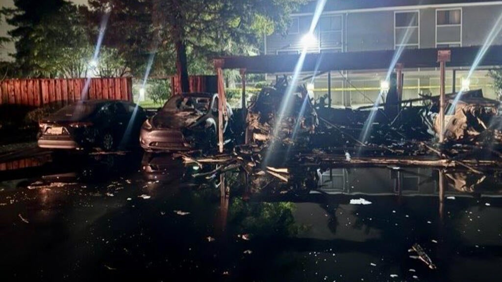 Overnight fire at San Jose housing complex damages more than 20 vehicles, carport — CBS Bay Area (KPIX), Ross Community news