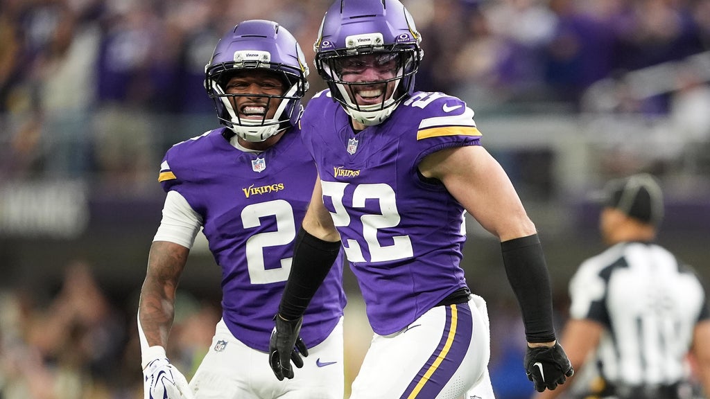 Vikings defense clamps down on Daniel Jones and the Colts for a 16-10 victory to stay undefeated — WCCO / CBS Minnesota, Ross Arts news
