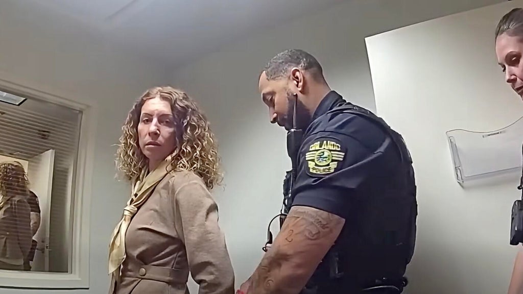 Florida mom arrested at airport for leaving 4 kids home alone during work trip to Vegas, deputies say — Ross Health news