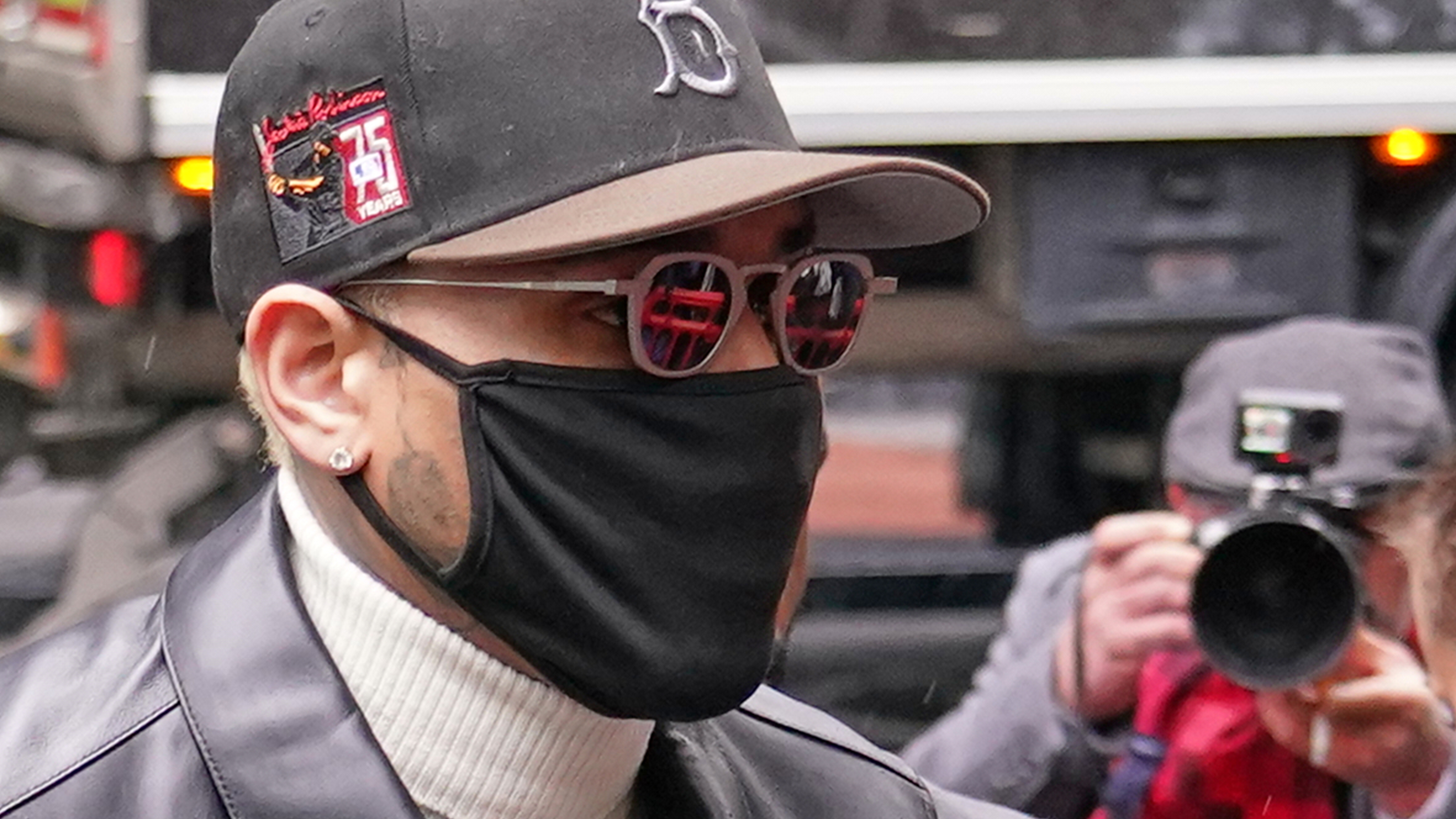 Chris Brown avoids prison time for brawling at a London nightclub

       — ABC 7 Bay Area, Ross Community news