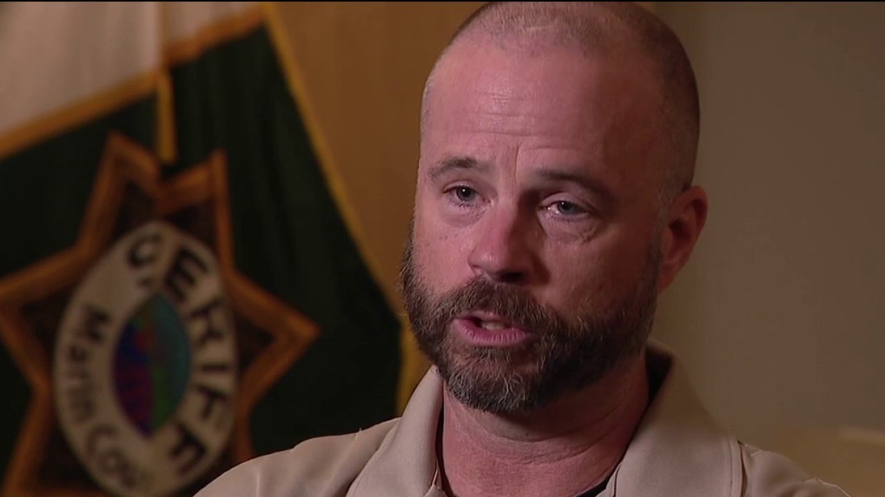 Marin sheriff's deputy gets medal for saving trapped in flooded car — KTVU FOX 2 Bay Area, Ross Community news