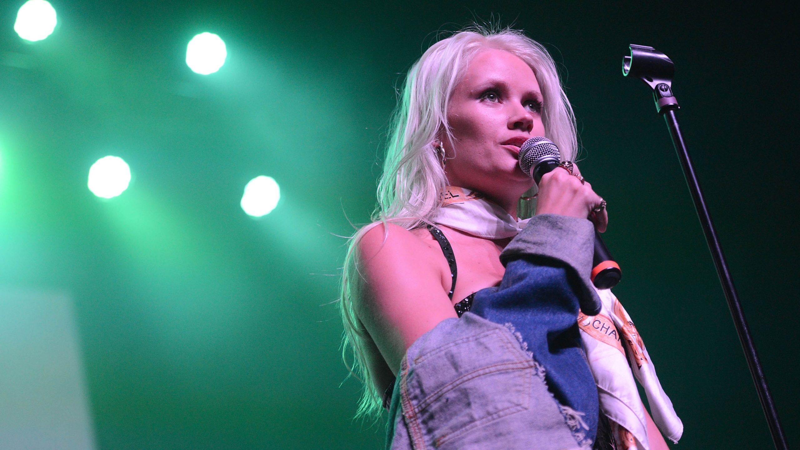 Lauren Bennett, 'Party Rock Anthem' singer, cause of death revealed: Reports — Ross Community news