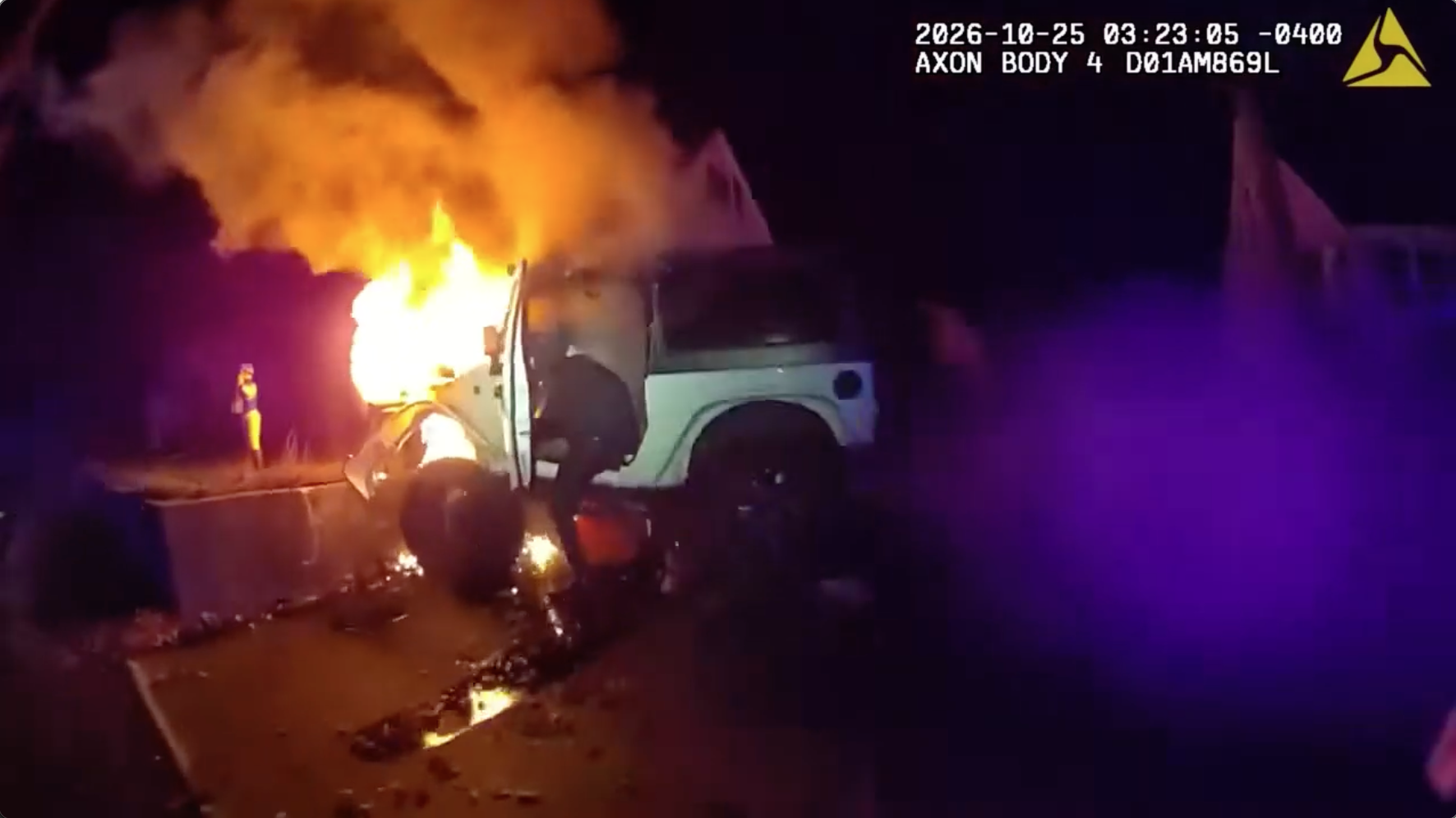 Bodycam video shows police rescuing man from burning Jeep after crash; driver facing multiple charges โ KTVU FOX 2 Bay Area, Ross Community news
